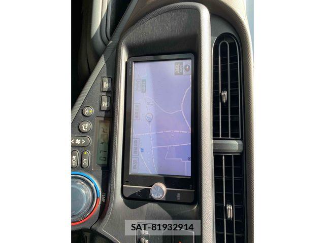 Toyota AQUA 2012-07 8740428-23