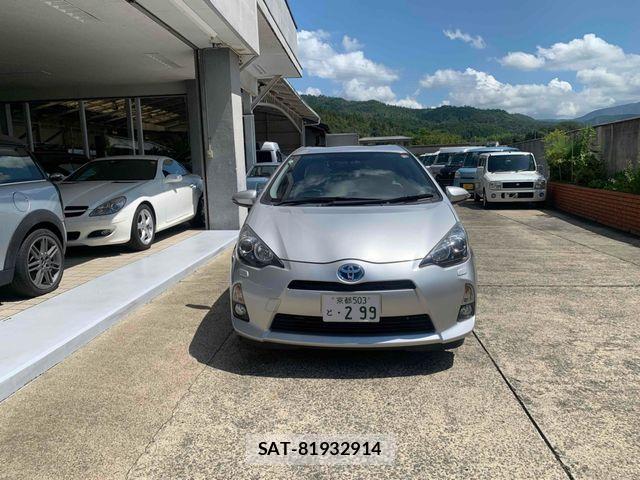 Toyota AQUA 2012-07 8740428-4