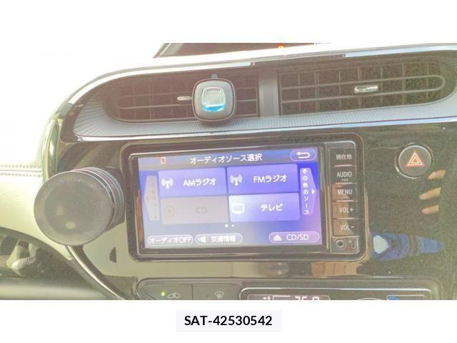 Toyota AQUA 2017-09 8740424-2