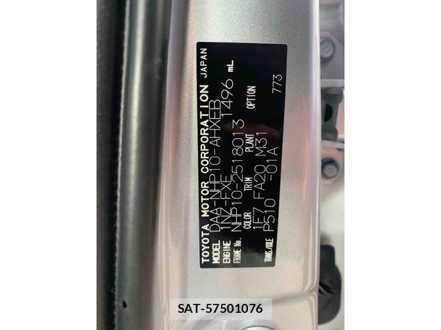 Toyota AQUA 2016-03 8740408-22