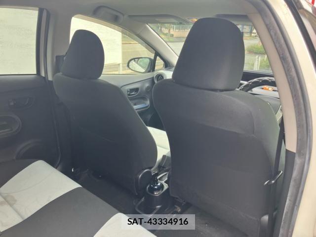 Toyota AQUA 2013-09 8740453-10