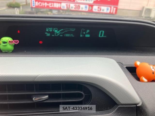Toyota AQUA 2013-09 8740453-16