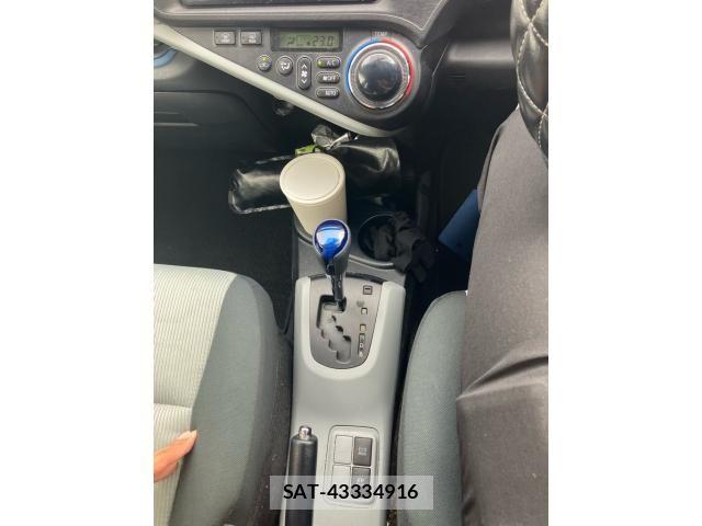 Toyota AQUA 2013-09 8740453-20