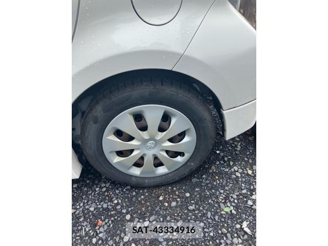 Toyota AQUA 2013-09 8740453-7