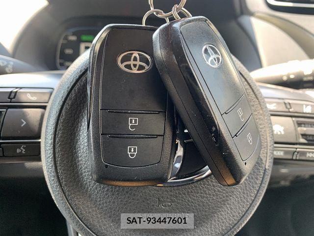 Toyota AQUA 2022-12 8740396-13