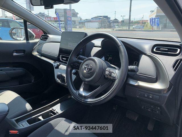 Toyota AQUA 2022-12 8740396-16
