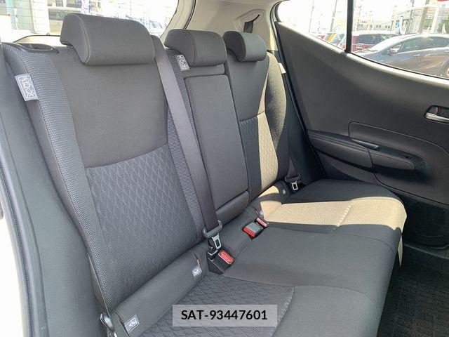Toyota AQUA 2022-12 8740396-18