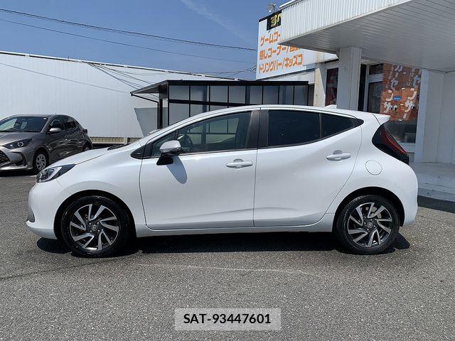 Toyota AQUA 2022-12 8740396-22