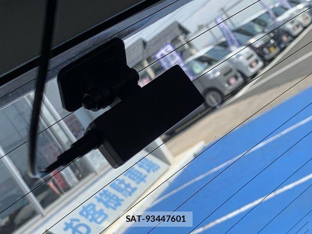 Toyota AQUA 2022-12 8740396-25