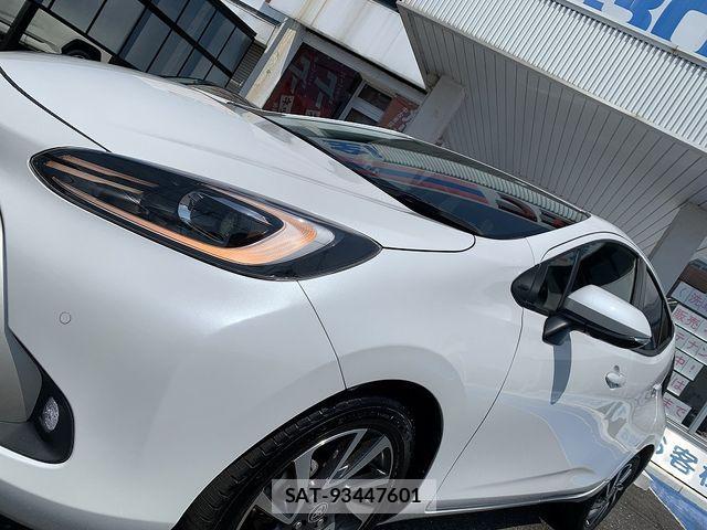 Toyota AQUA 2022-12 8740396-26