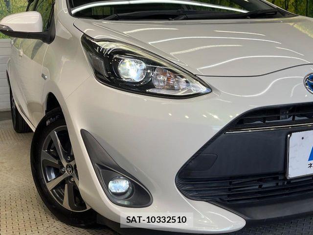 Toyota AQUA 2017-08 8740409-11