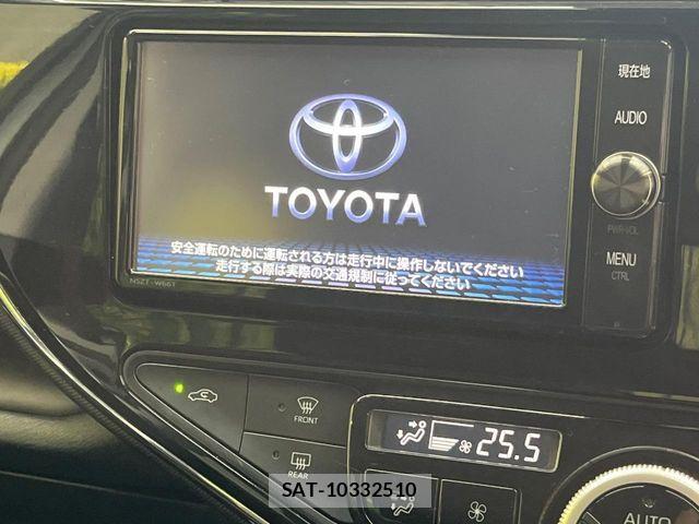 Toyota AQUA 2017-08 8740409-3