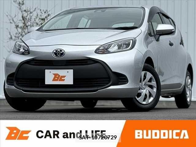 Toyota AQUA 2023-06 8740393-0
