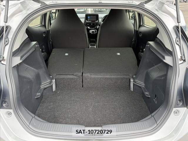 Toyota AQUA 2023-06 8740393-20