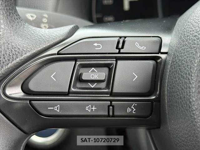 Toyota AQUA 2023-06 8740393-24