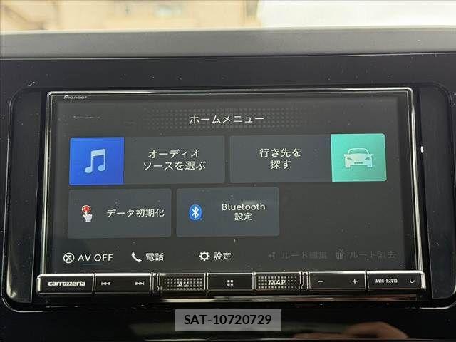 Toyota AQUA 2023-06 8740393-25