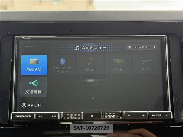 Toyota AQUA 2023-06 8740393-3