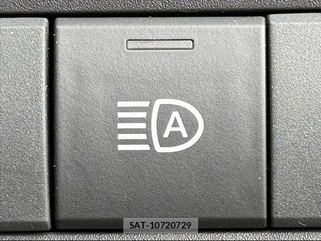 Toyota AQUA 2023-06 8740393-5