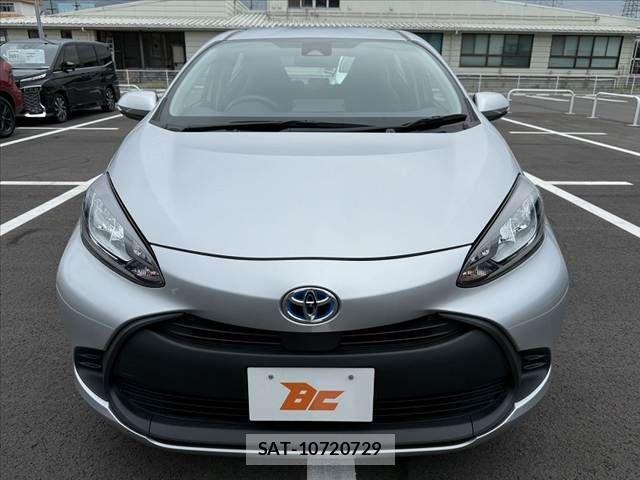 Toyota AQUA 2023-06 8740393-8