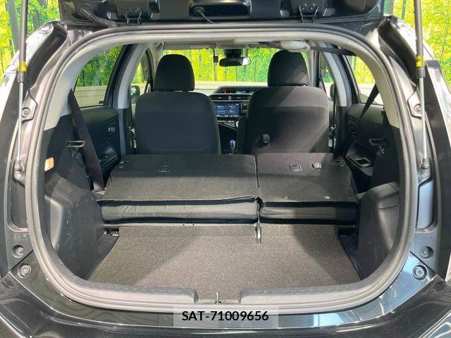 Toyota AQUA 2016-12 8740406-9