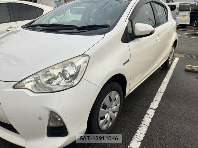 Toyota AQUA 2014-07 8740467-0