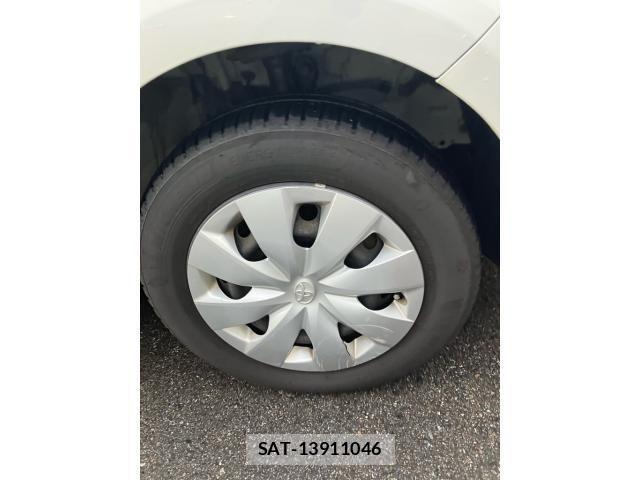 Toyota AQUA 2014-07 8740467-4