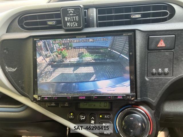 Toyota AQUA 2014-10 8740478-12