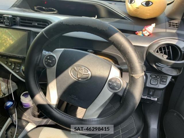 Toyota AQUA 2014-10 8740478-7