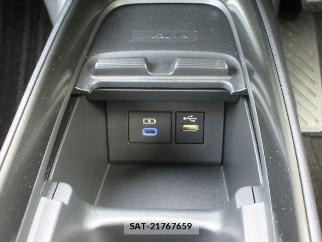 Toyota AQUA 2023-07 8740386-11