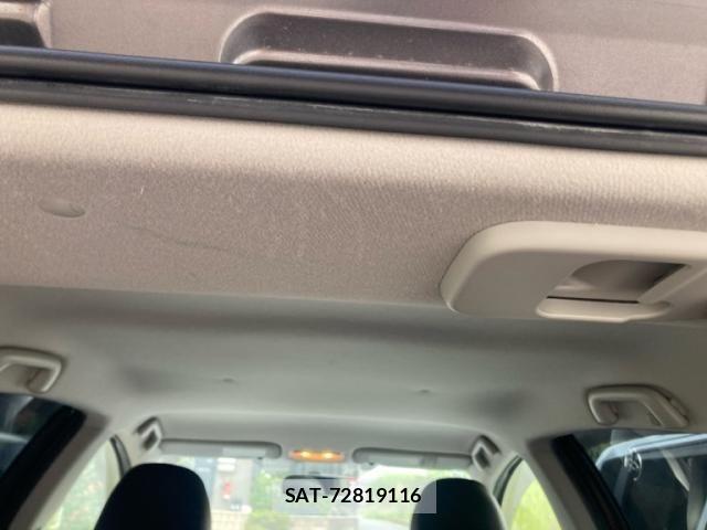 Toyota AQUA 2013-09 8740476-10