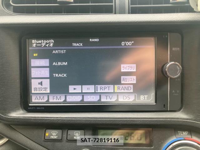 Toyota AQUA 2013-09 8740476-22