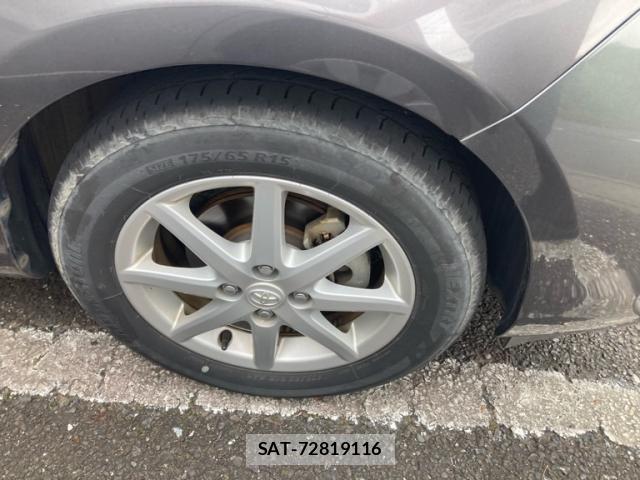 Toyota AQUA 2013-09 8740476-5