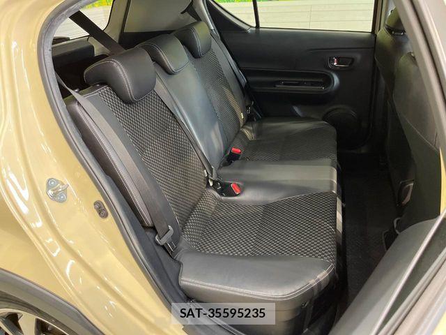 Toyota AQUA 2018-10 8740395-9