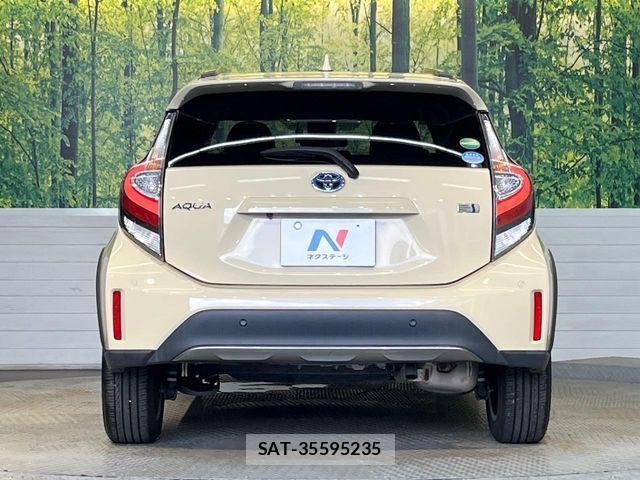 Toyota AQUA 2018-10 8740395-15