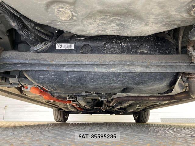 Toyota AQUA 2018-10 8740395-18