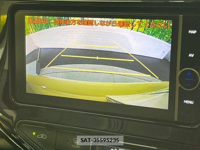 Toyota AQUA 2018-10 8740395-3