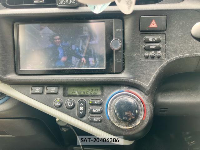 Toyota AQUA 2014-03 8740473-19