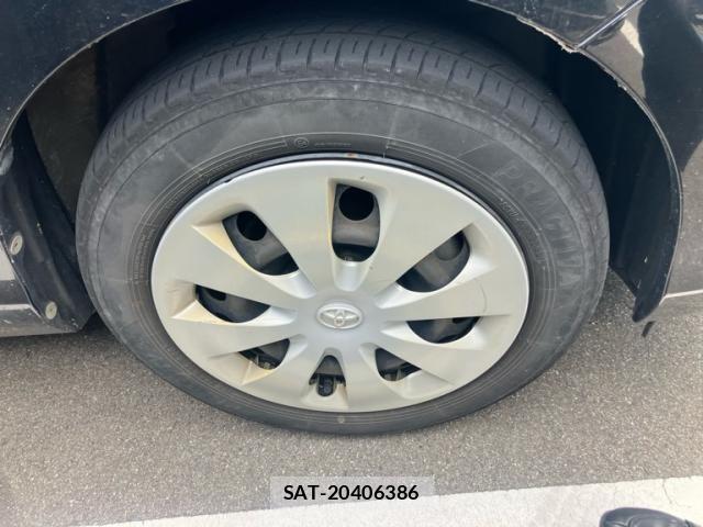 Toyota AQUA 2014-03 8740473-6