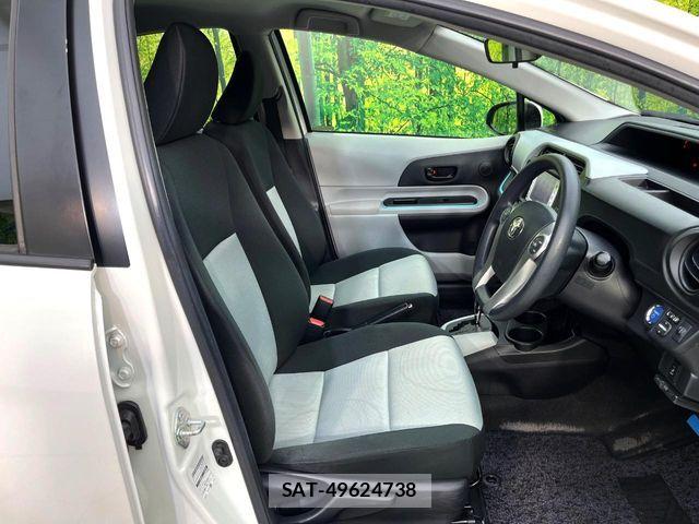 Toyota AQUA 2012-06 8740429-7