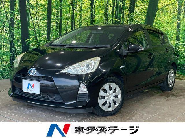 Toyota AQUA 2014-10 8740438-0