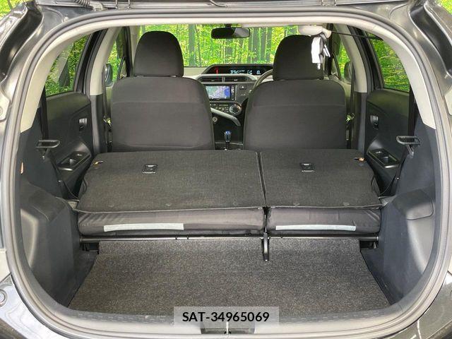 Toyota AQUA 2014-10 8740438-9
