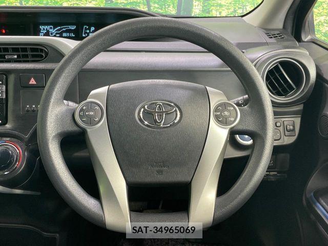 Toyota AQUA 2014-10 8740438-10