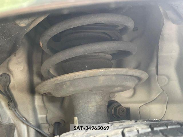 Toyota AQUA 2014-10 8740438-19