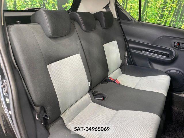 Toyota AQUA 2014-10 8740438-8