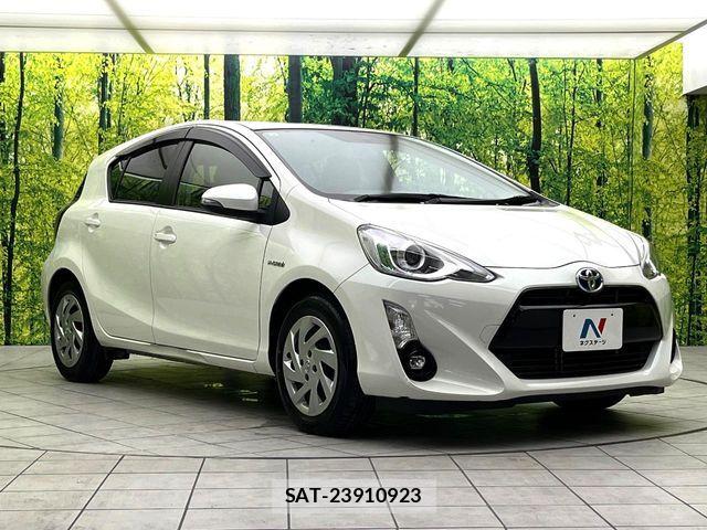 Toyota AQUA 2015-10 8740413-15