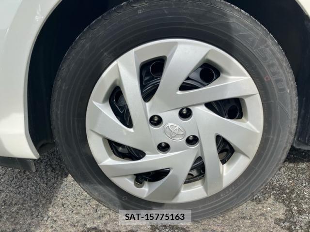 Toyota AQUA 2014-12 8740447-9