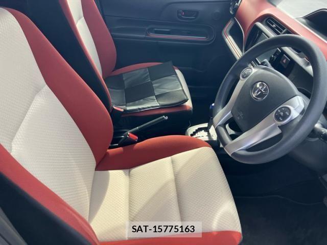 Toyota AQUA 2014-12 8740447-14