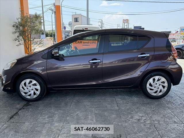 Toyota AQUA 2016-11 8740410-10
