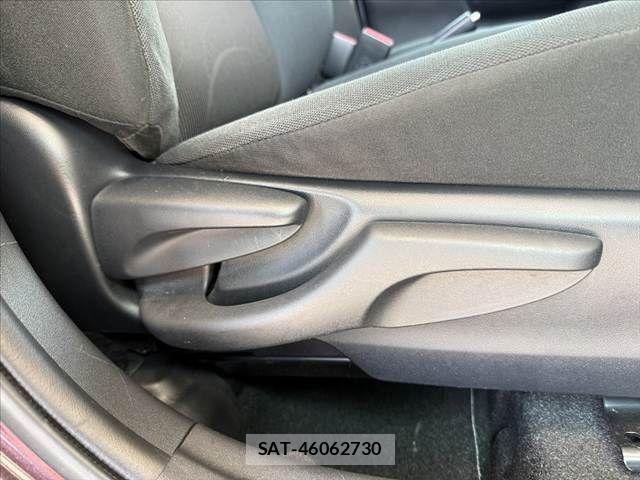 Toyota AQUA 2016-11 8740410-27