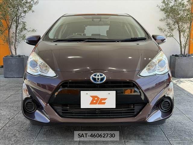 Toyota AQUA 2016-11 8740410-8